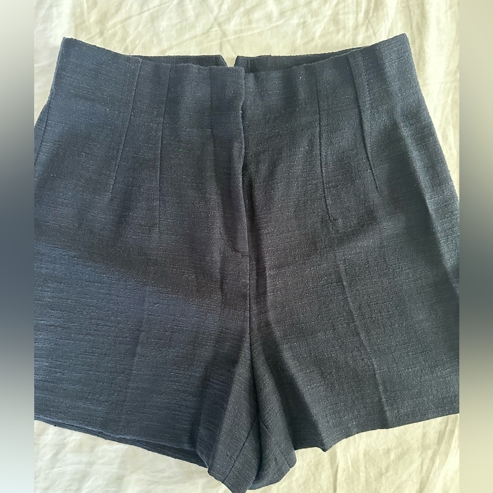 Zara textured short